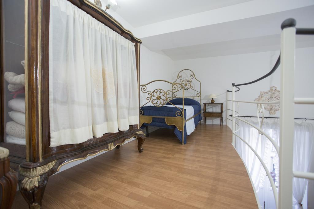Corso Vittorio Apartment Trapani Exterior photo
