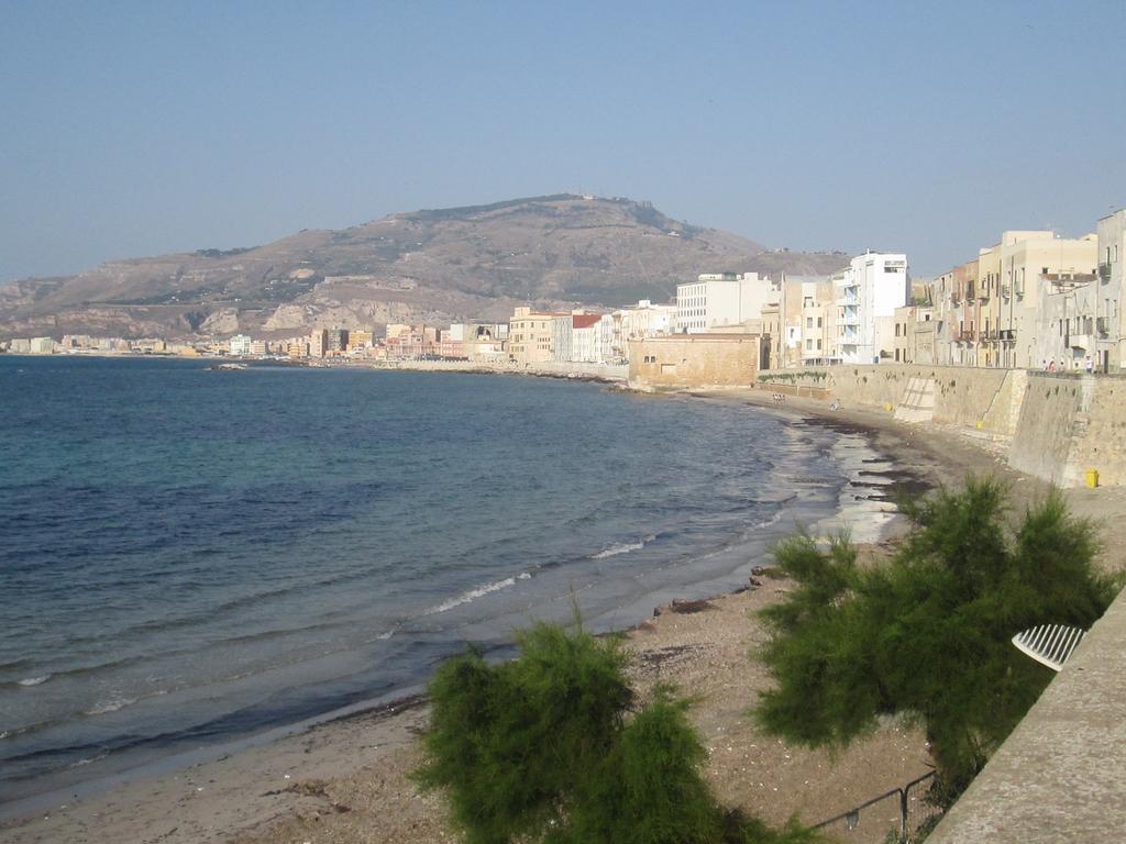 Corso Vittorio Apartment Trapani Exterior photo